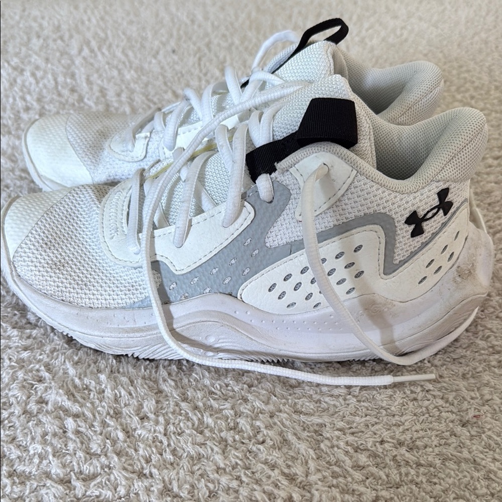Kids UA Sneakers